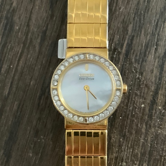 Gold with diamonds Eco-drive Women’s Citizen Watch - FREE SHIPPING - Picture 1 of 5